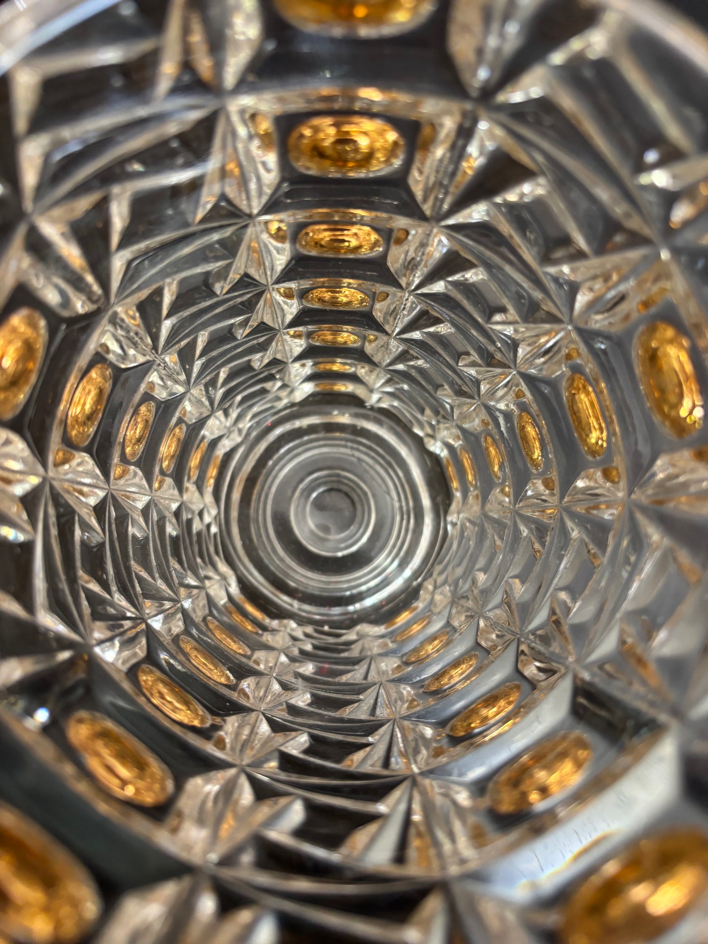 Vaso Rostrato in Vetro di Boemia con Dettagli in Oro, Anni ’70